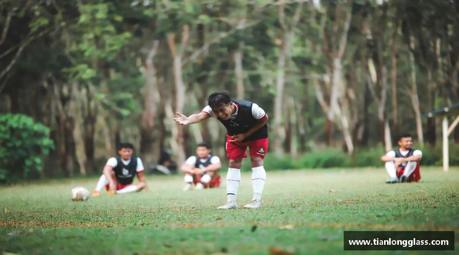 太阳成集团tyc122cc平台感受挑战，享受成长